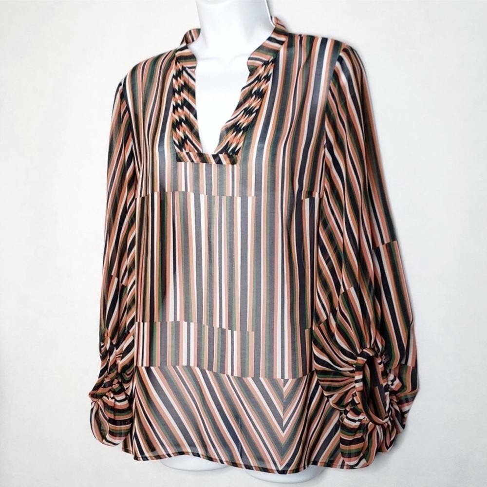 Cabi The Ultimate Top Size XS•EUC - Picture 6 of 12